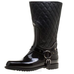 Stuart Weitzman Designer Black Quilted Leather Stirrup Fur Lined Rain Boots